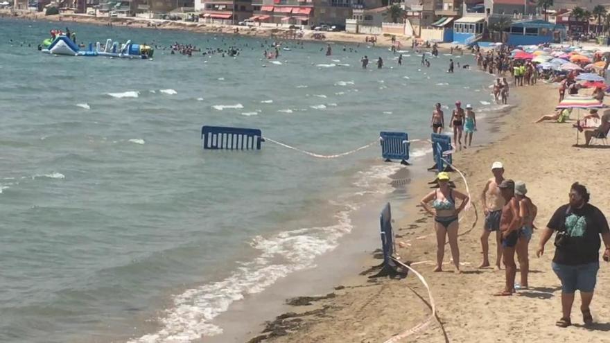 Torrevieja reabre al público la playa de Los Náufragos