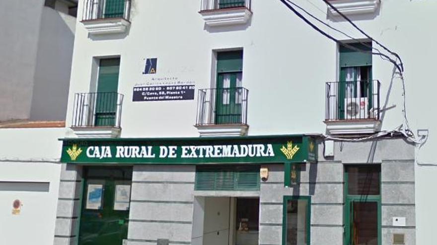 Atracan la sucursal de Caja Rural de Extremadura en Fuente del Maestre