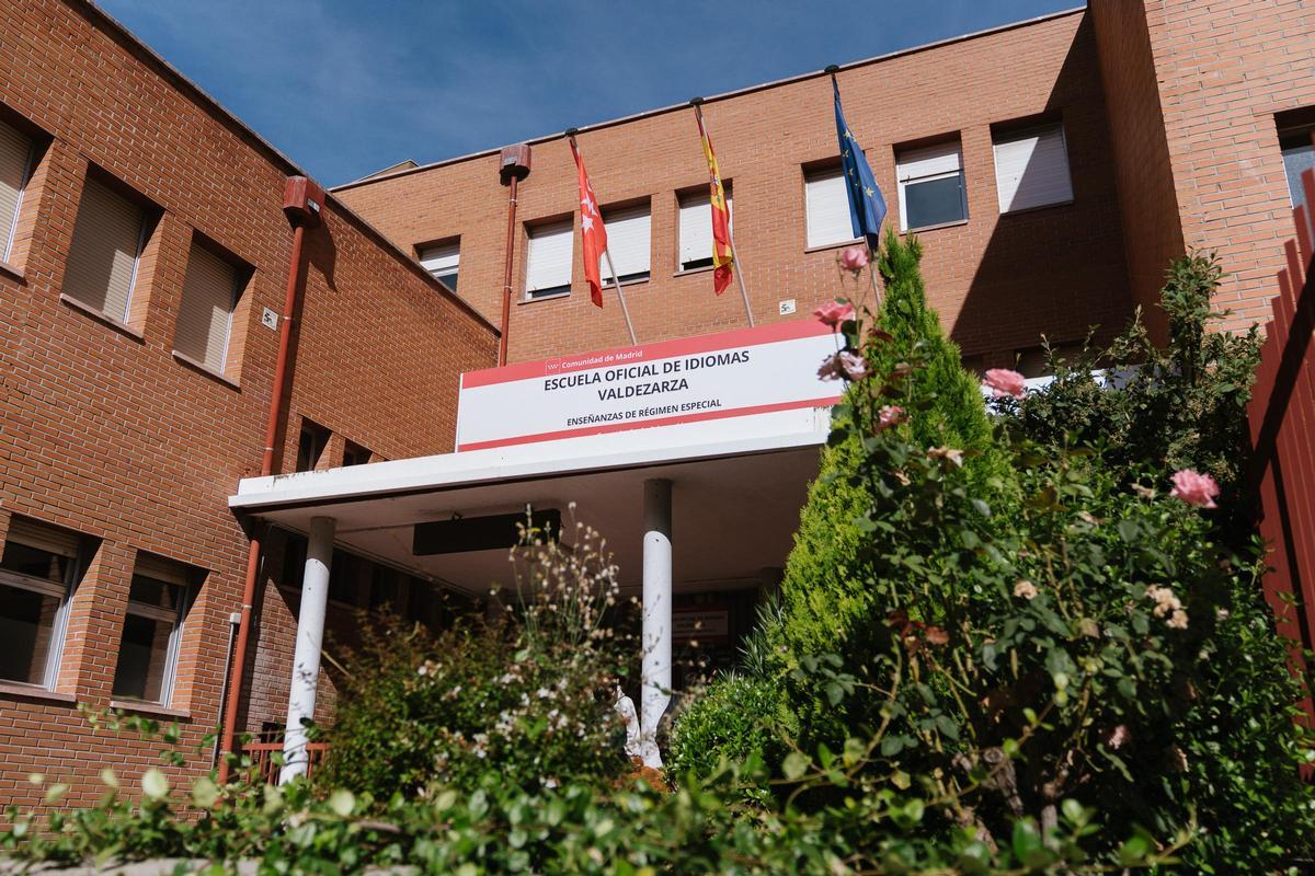 Entrada de la EOI de Valdezarza, situada en el distrito Fuencarral-El Pardo.