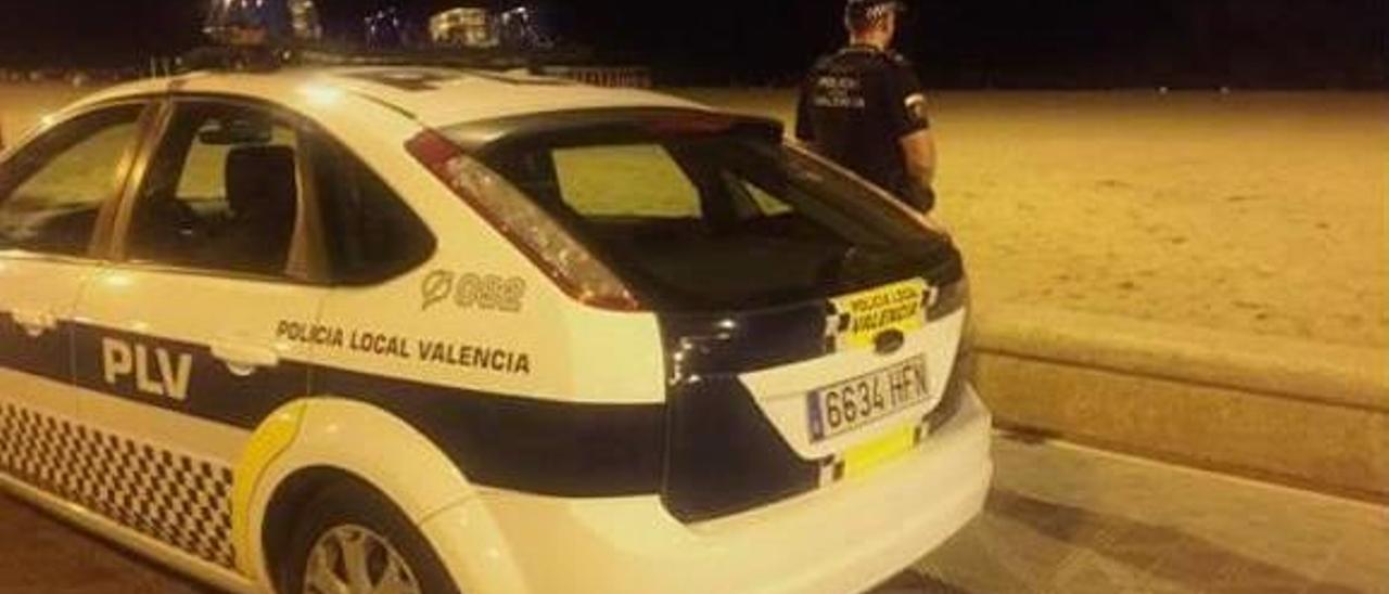 Cinco detenidos por robar a parejas mientras practican sexo en la playa