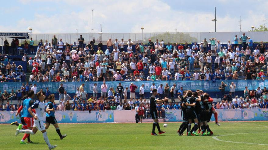 El Marbella cae en los penaltis tras el doblete de Ferrón