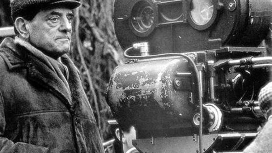 Cultura recuperará la figura de Luis Buñuel como icono de Aragón