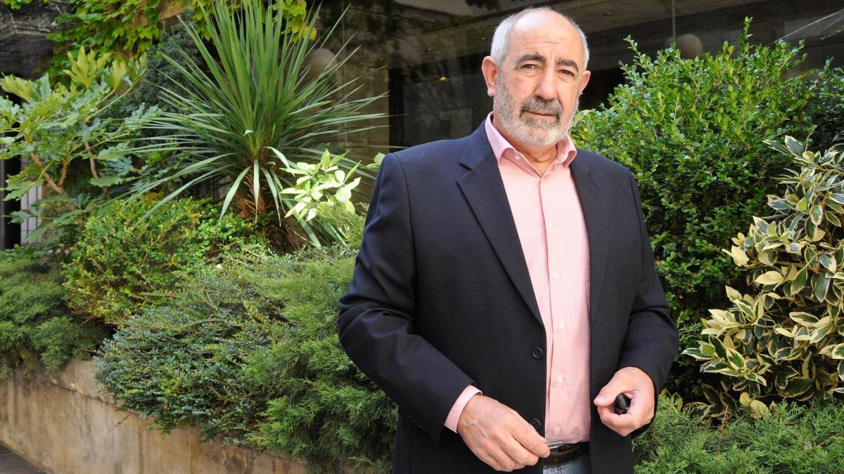 Imagen de archivo del alcalde de Aguarón, Lucio Cucalón, expulsado del PSOE.
