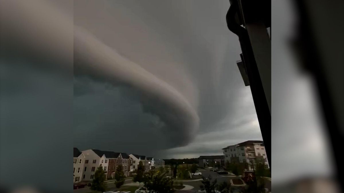 Una impresionante nube cinturón cubre Washington D.C.