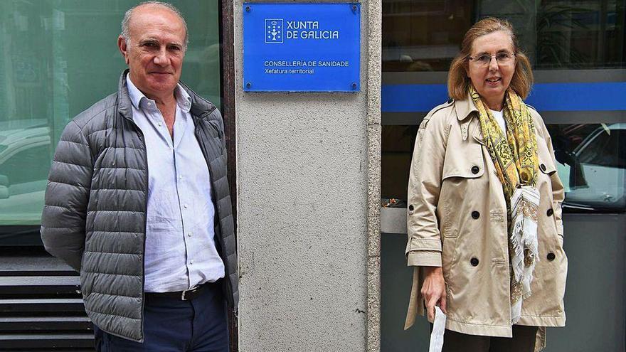 Manuel Porto y Begoña Alonso, ayer, en A Coruña.