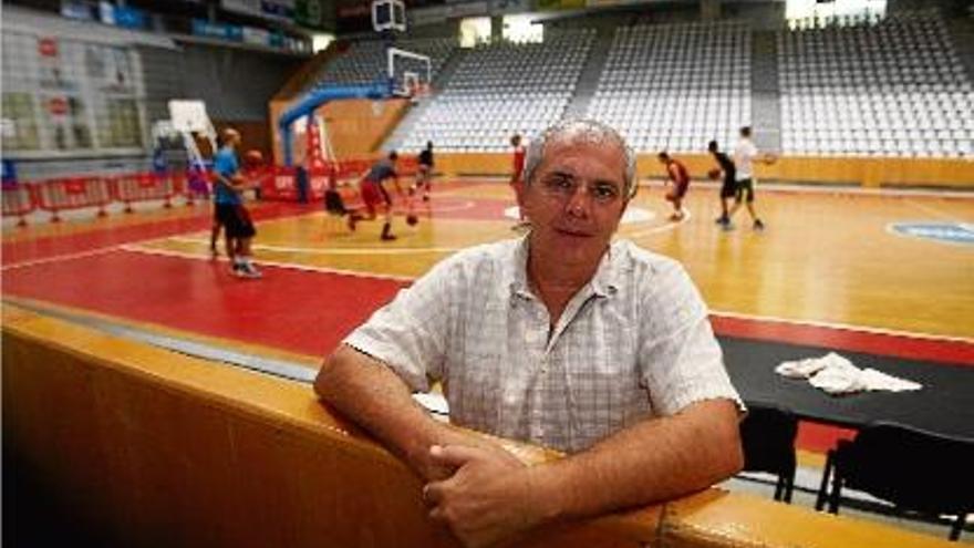 Pere Puig, el director esportiu de l&#039;Uni Girona, ahir al matí al pavelló de Fontajau.