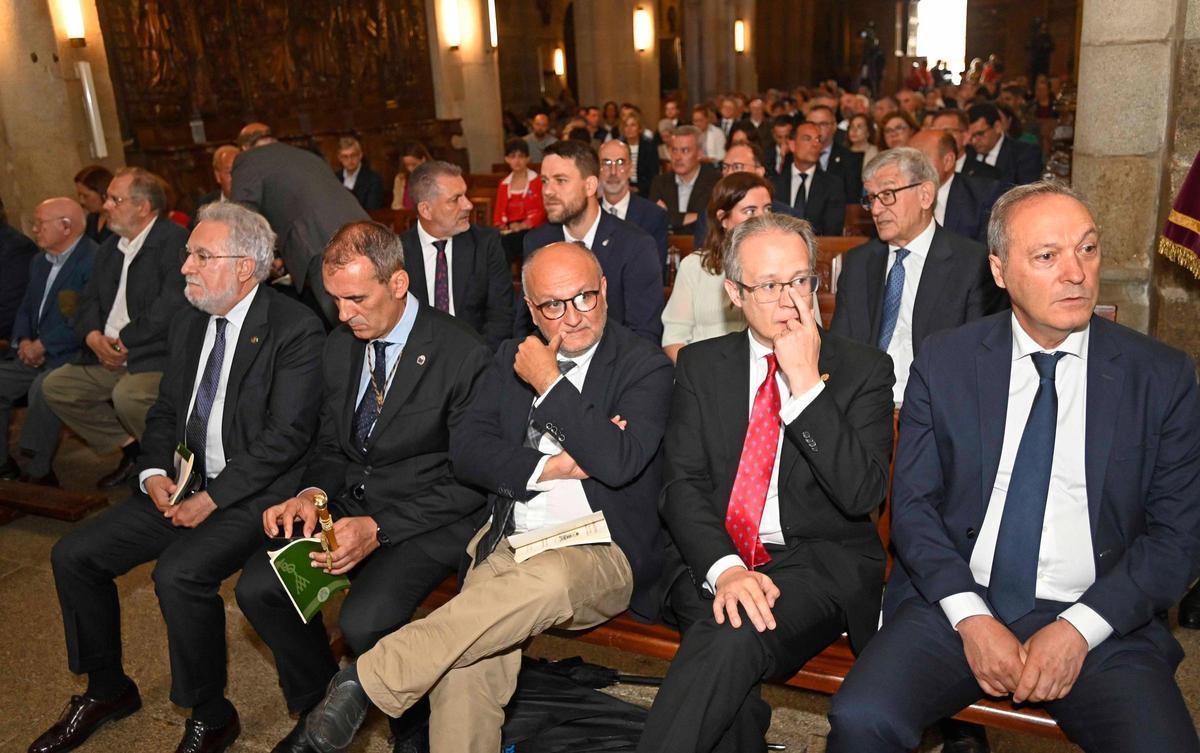 Antonio Valín toma posesión como obispo de Tui-Vigo: las mejores imágenes de la celebración