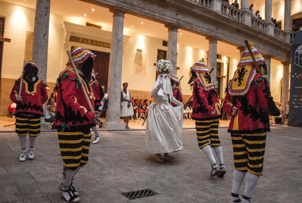 Les danses del Corpus, en la Universitat Vella