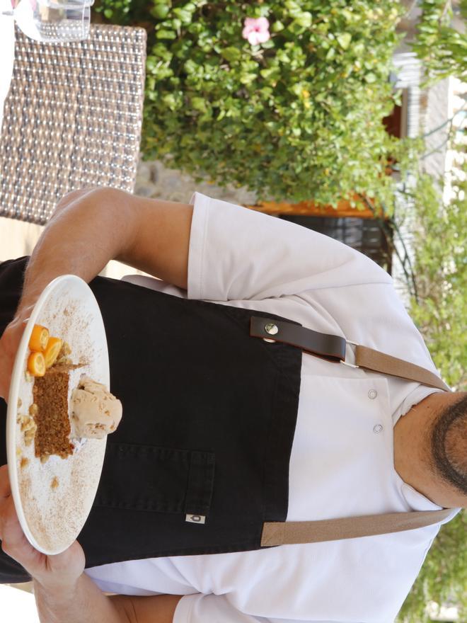 Chefkoch Biel Reines mit einem Walnuss-Orangen-Kuchen und Haselnusseis.