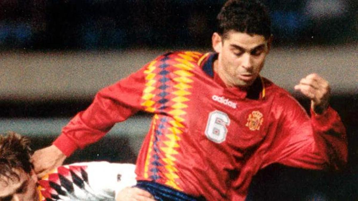 Fernando Hierro in a match with the Spanish National Team