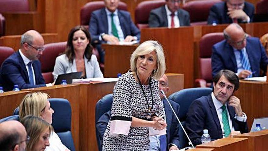 Verónica Casado, en un momento de su intervención en el Pleno.