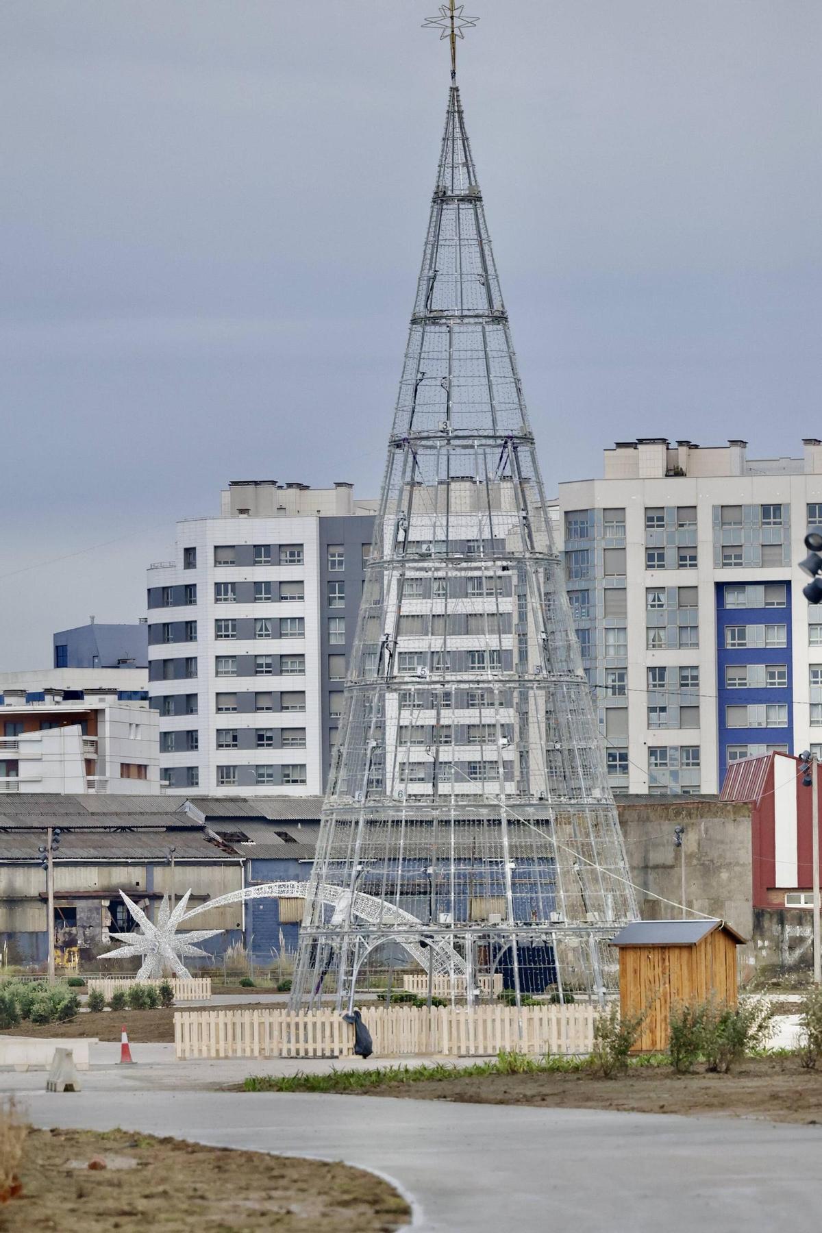 El avance de los trabajos para recuperar Naval Gijón, en imágenes
