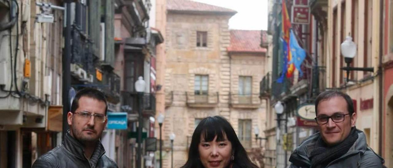 Eudald Dantí, Fumi Kitamura y César Navarro, La Capilla de Música de Sant Pere de Ripoll, ayer, en Avilés.