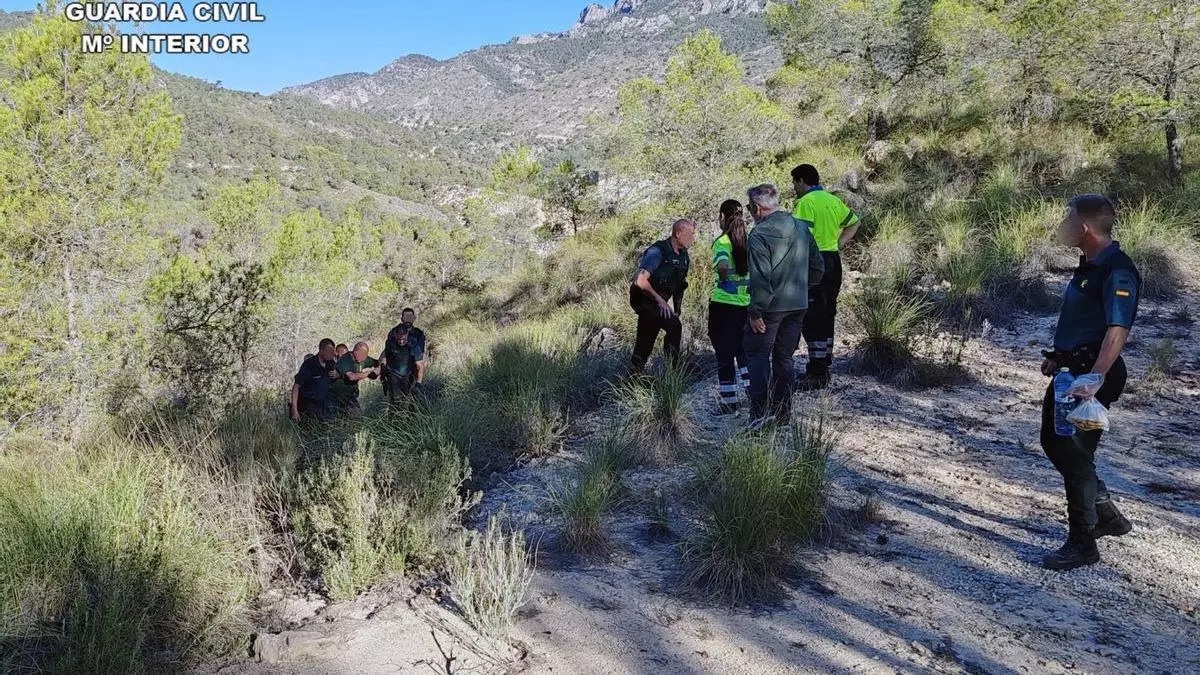 Vídeo | Así ha sido el rescate de un anciano holandés perdido en un barranco de Ojós