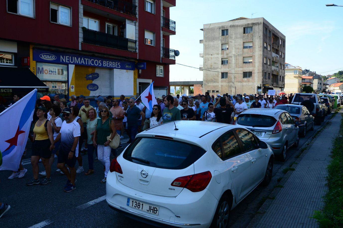 Moaña planta el grito en la calle: "Coa nosa saúde non se xoga"