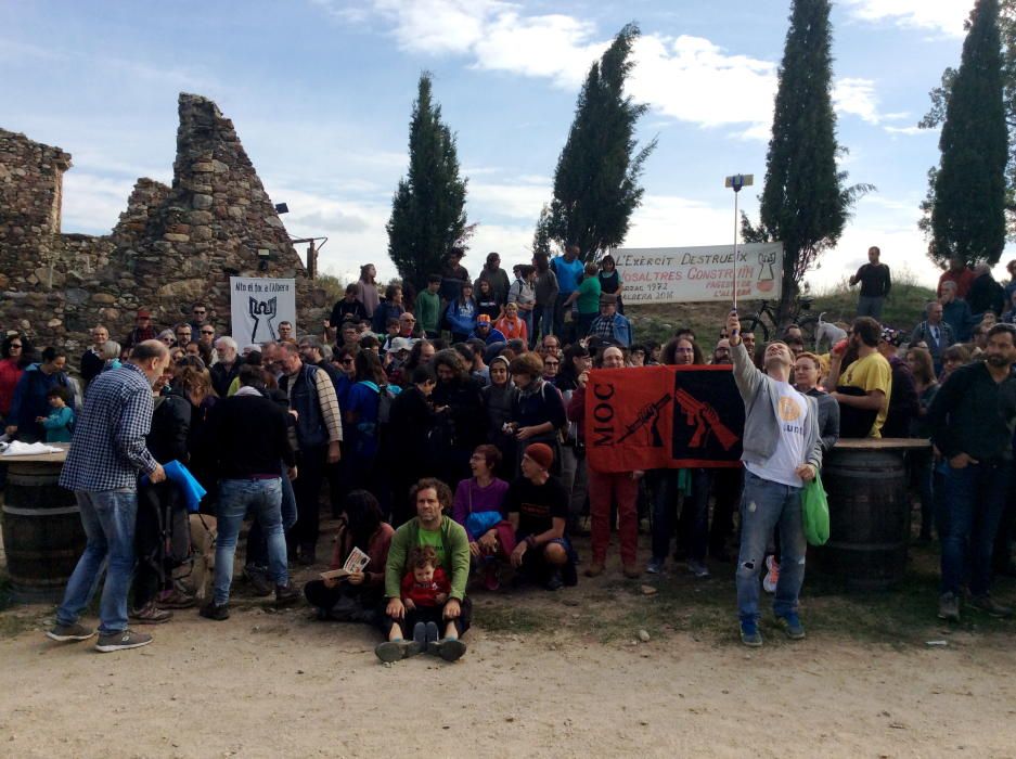 Clam a l'Albera contra el camp de tir militar