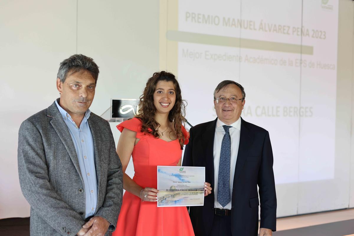Sandra Calle Berges, Premio Manuel Álvarez Peña al mejor expediente en la Escuela de Huesca.