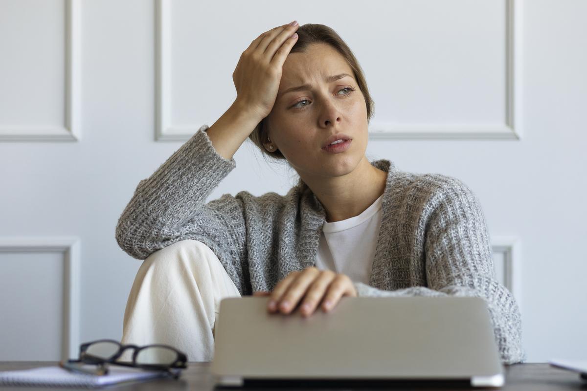 La cefalea no es un “simple” dolor de cabeza: la razón para acudir al médico inmediatamente