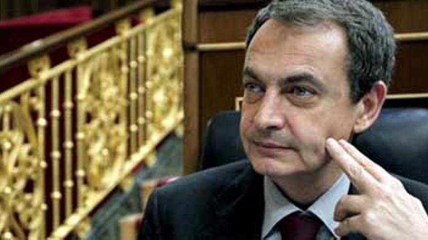 Zapatero: &quot;Francia ha pagado un alto precio por la colaboración en la lucha contra ETA&quot;