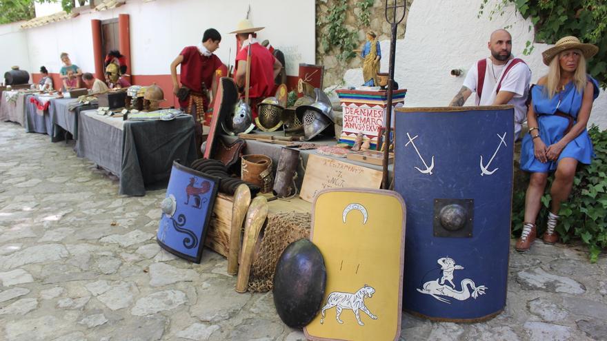 Festum recrea una calle romana en Almedinilla