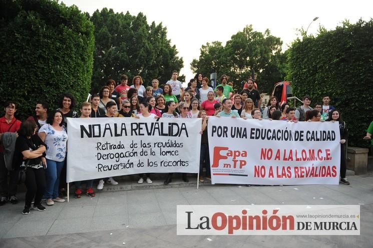 Manifestación contra la LOMCE en Murcia