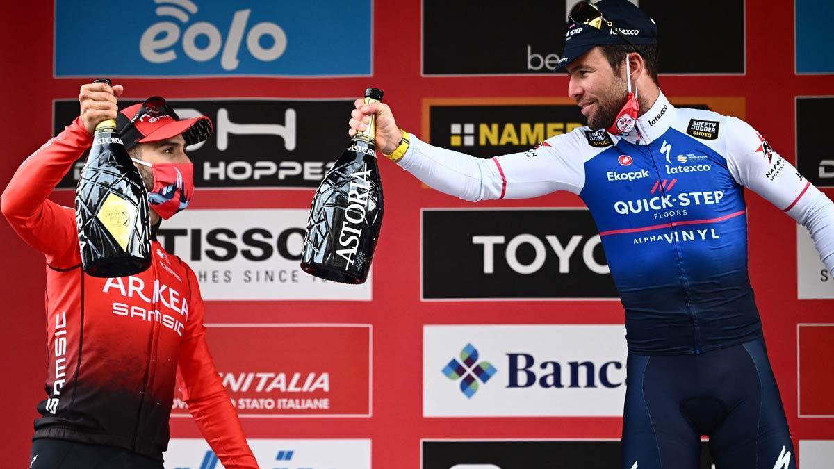 Cavendish celebrando su victoria en la Milán-Turín