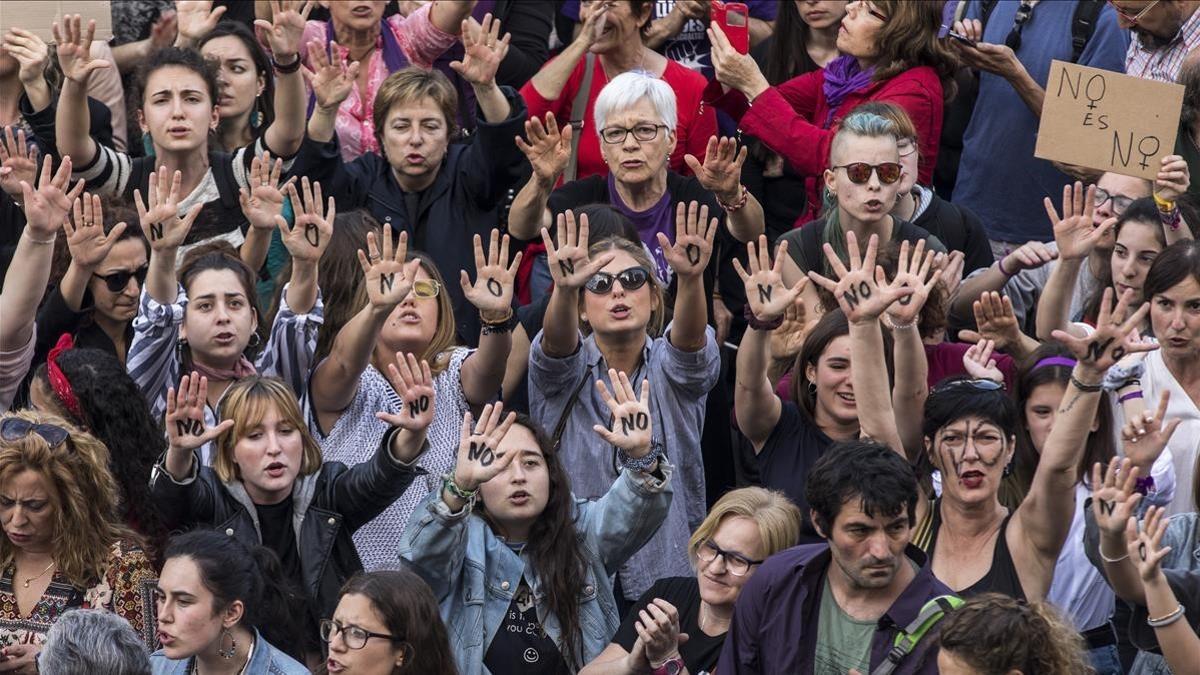 Protesta en Valencia contra la sentencia de La Manada.