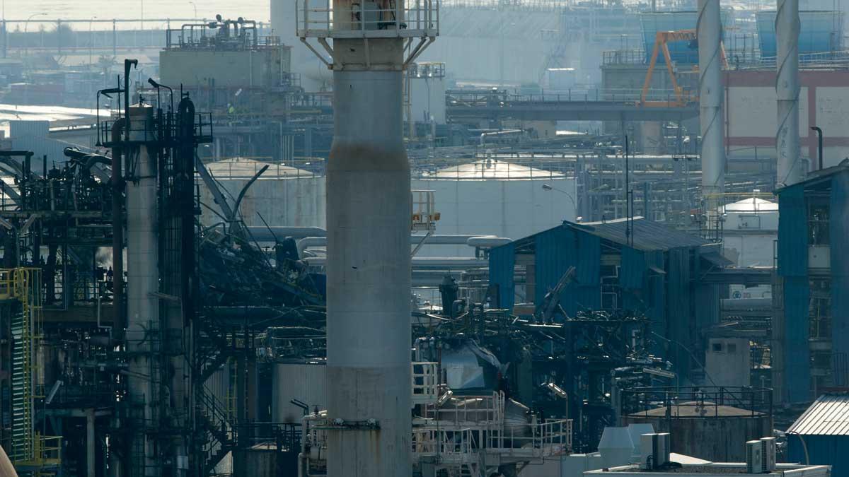 Hallado muerto el trabajador desaparecido tras la explosión de la petroquímica en Tarragona