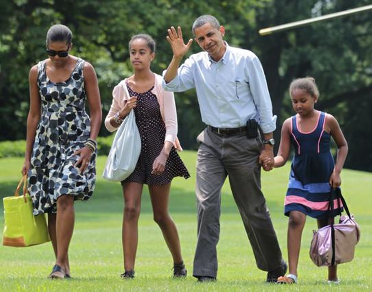 La família Obama arriba a la Casa Blanca després de passar uns dies a l’estat de Maine, el dia 18 de juliol. La família Obama arriba a la Casa Blanca després de passar uns dies a l’estat de Maine, el dia 18 de juliol.