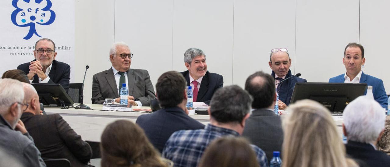 Enrique Belenguer, Francisco Gómez, Francisco Menargues, Max Gosch y Gustavo Lubián, ayer.