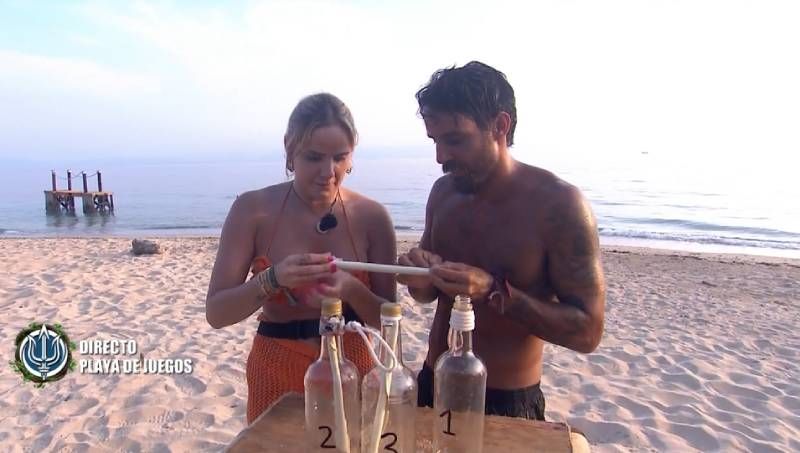 Gloria le ha desvelado la información que pone en duda la fidelidad de Gabriela