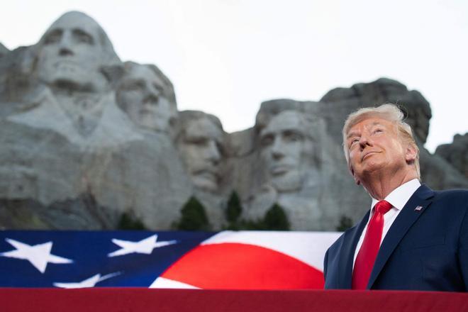Estados Unidos cumple 250 años bajo la "presidencia imperial" de Donald Trump