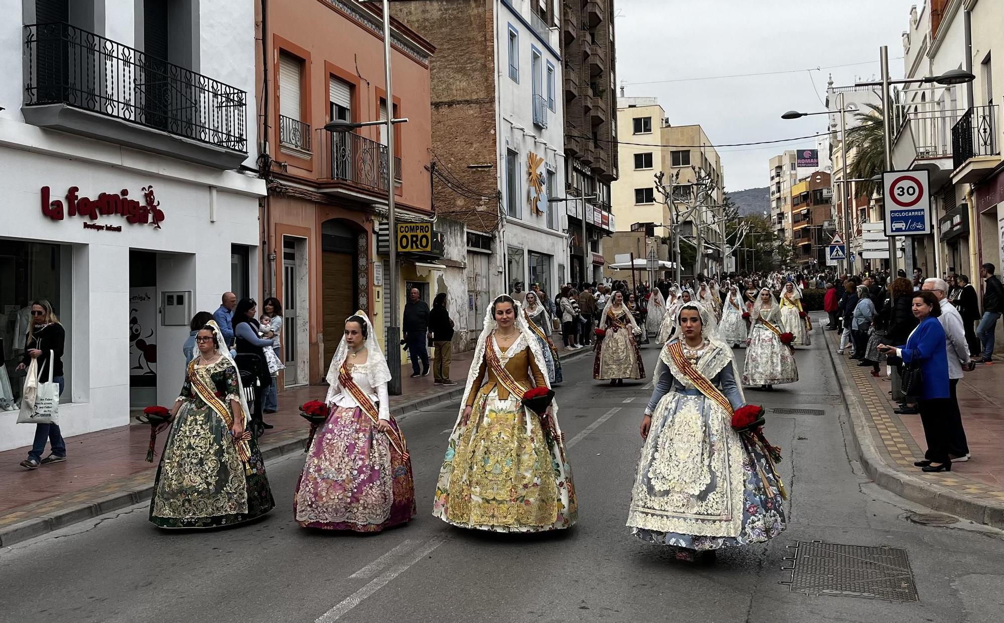 FALLAS 2024 | El mundo fallero de la Vall agasaja a la Mare de Déu