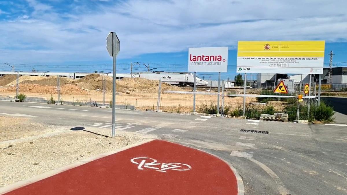 El proyecto premiado permite la conexión ciclopeatonal con todo el término urbano.