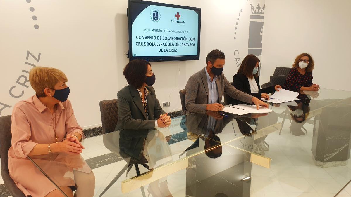 El Ayuntamiento de Caravaca y Cruz Roja firman un convenio