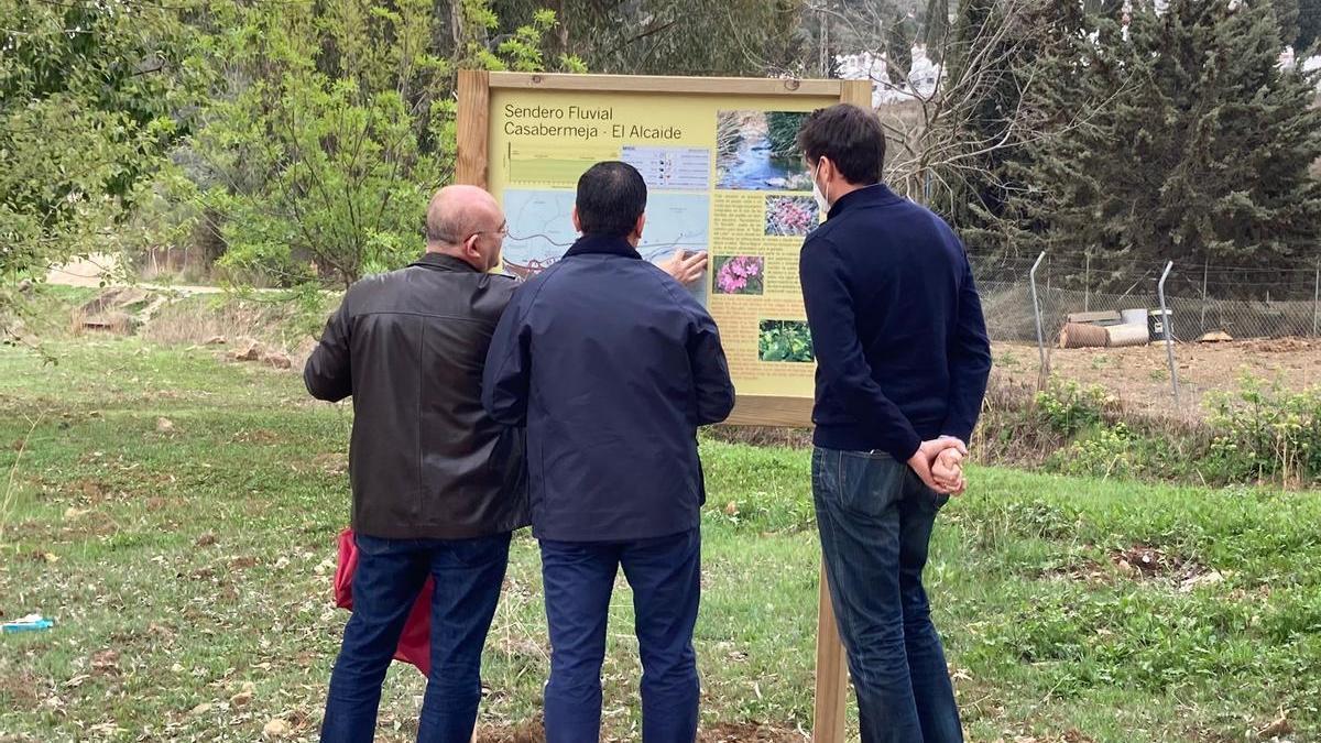 El sendero permite descubrir la riqueza natural de Casabermeja.