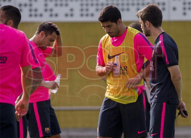 El primer entrenamiento de Luis Suárez en el Barça