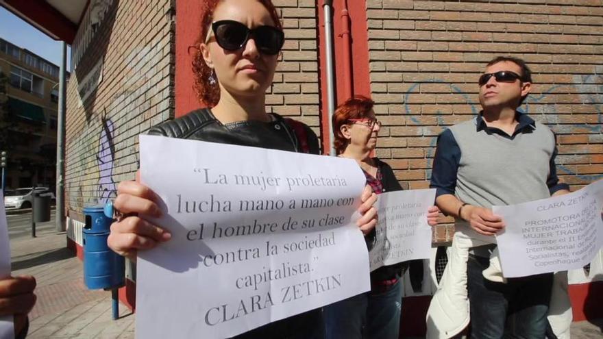 Protesta contra el retorno de la calle franquista de Jaime Niñoles en Alicante