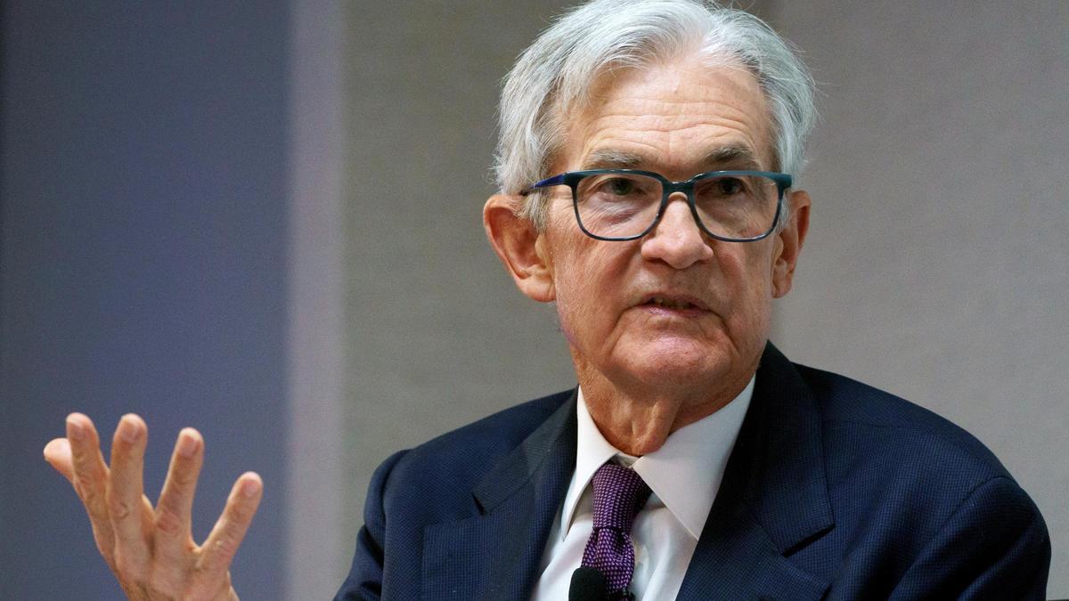Powell afirma que los aranceles de Trump pueden frenar el crecimiento y traer inflación