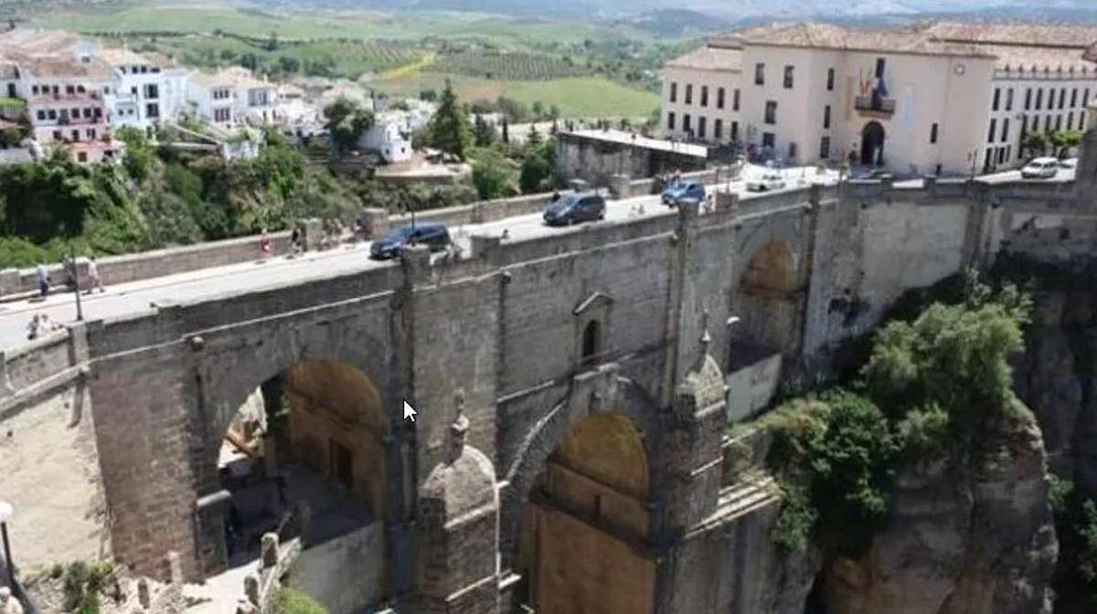 Puente Nuevo sobre el Tajo de Ronda.