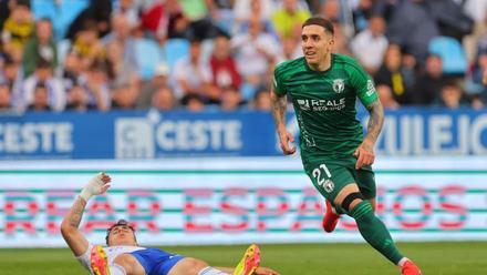 Resumen, goles y highlights del Zaragoza 1 - 3 Burgos de la jornada 37 de LaLiga Hypermotion