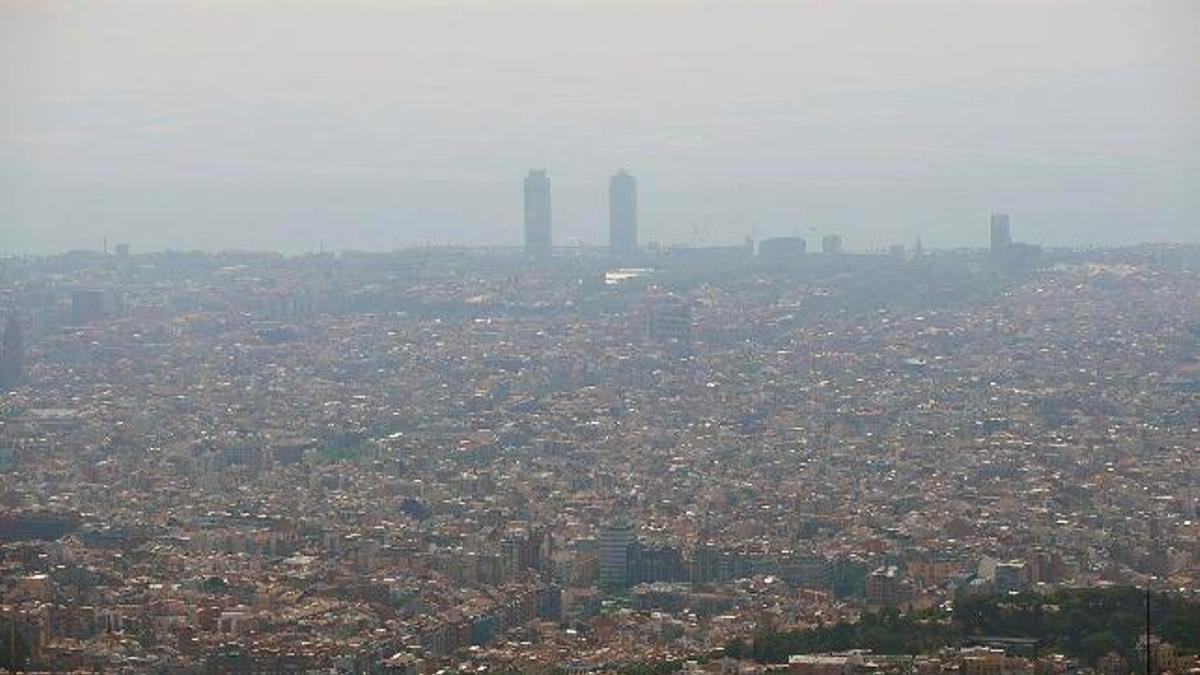 Toda la población catalana respiró en 2022 aire de mala calidad, según Ecologistas en Acción