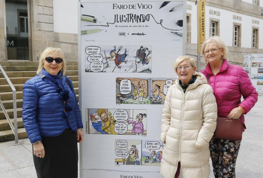 El público disfruta de la exposición de humorismo gráfico de FARO