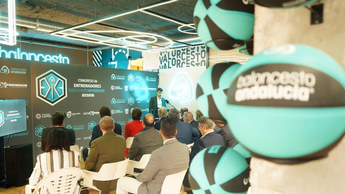 Primer congreso de entrenadores de baloncesto en la Federación Andaluza de Baloncesto