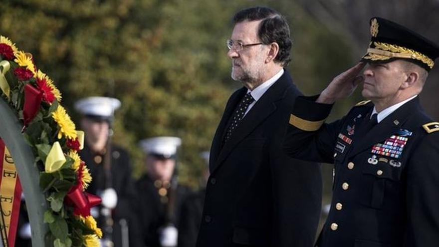 Rajoy homenajea a los caídos por EEUU en su primer acto en Washington