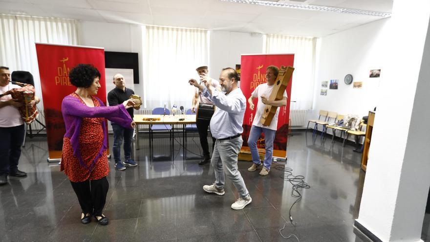 Presentación de Danspirenaika: Baile de la gaita y la brincadera del valle de Chistau