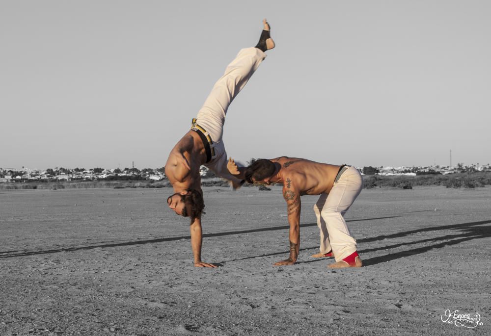 Una roda es una lucha amistosa. Es la forma más habitual de practicar capoeira.