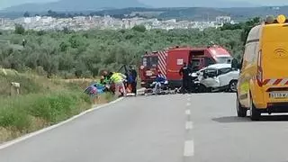 Una colisión frontal deja dos fallecidos y un herido grave en Puente Genil