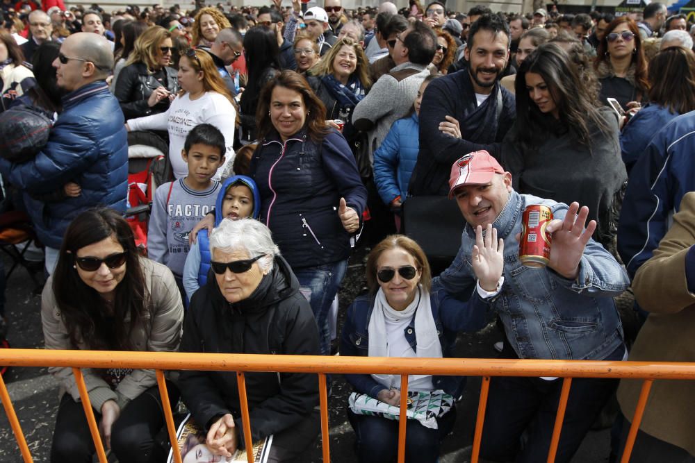 Búscate en la mascletà del 6 de marzo