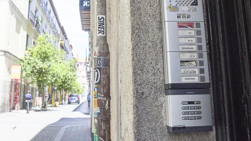 Consumo sanciona con 64 millones de euros a Airbnb por anunciar viviendas turísticas sin licencia